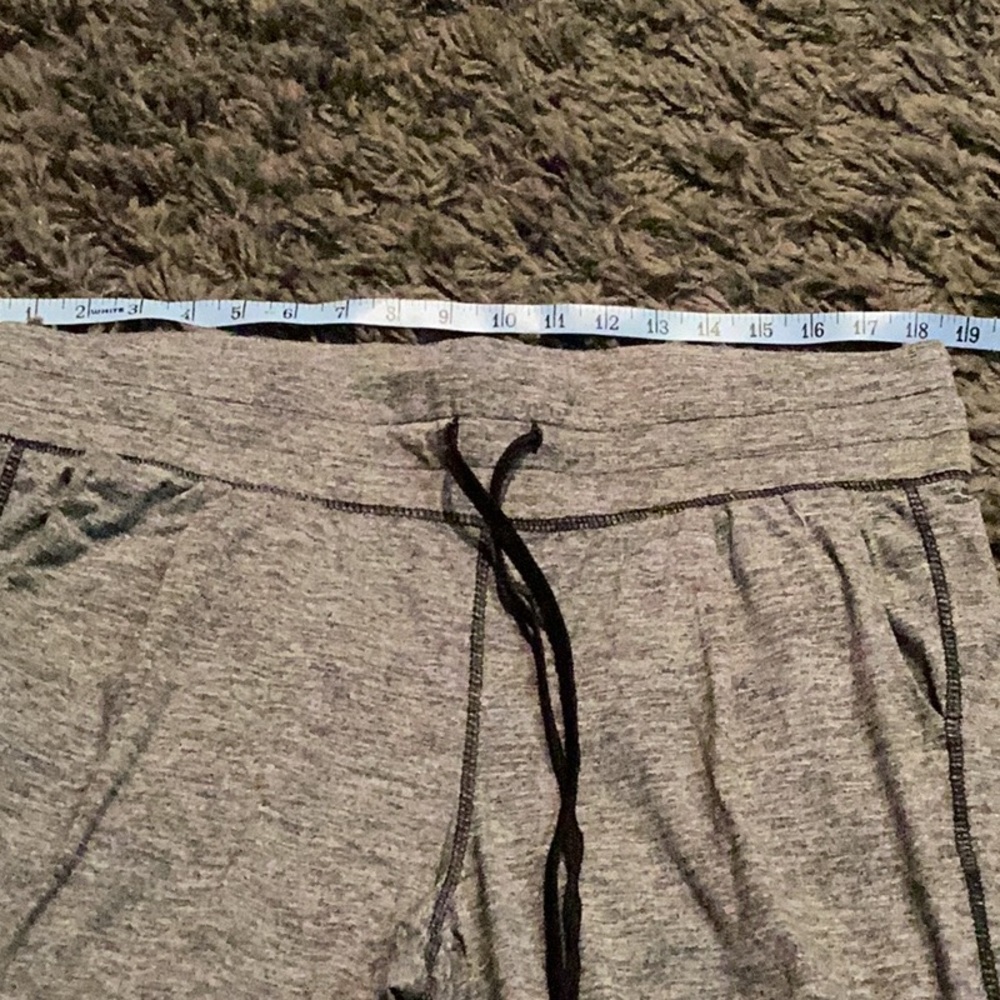 Gray Danskin now capri Jogger Pants - Picture 3 of 5